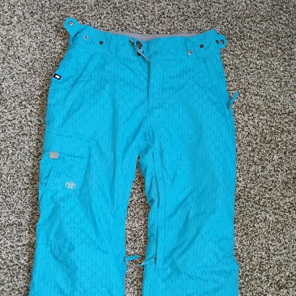 686 Snowboarding Pants - Picture 1 of 4
